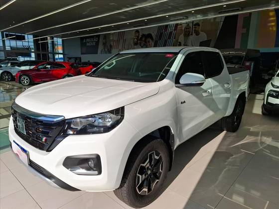FIAT TITANO 2.2 TURBO DIESEL VOLCANO 4X4 AT6 FIAT TITANO 2.2 TURBO DIESEL VOLCANO 4X4 AT6